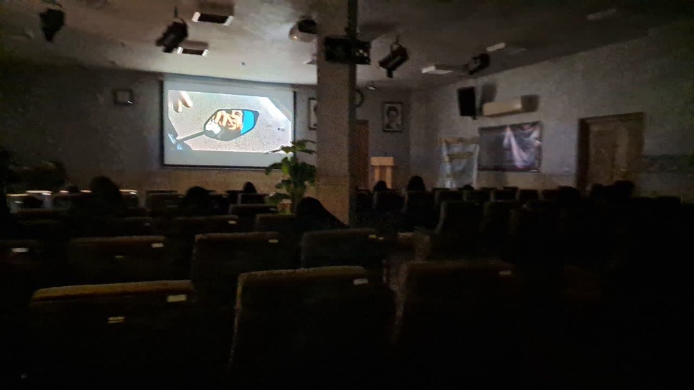 اکران مستند «کف لبنان» در مدرسه علمیه فاطمهالزهرا(س) اردکان