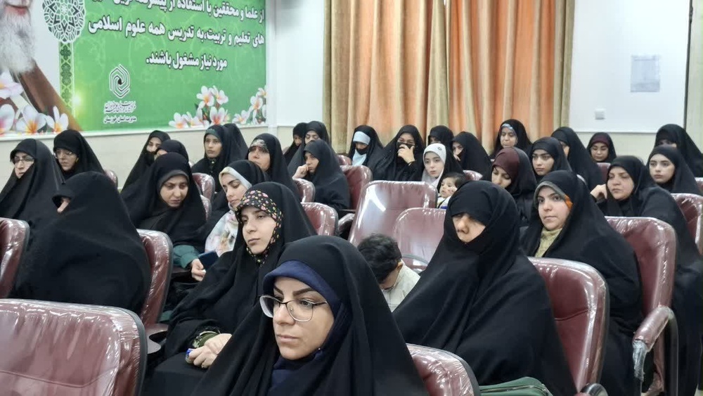 نقش بانوان در دفاع مقدس و مقاومت ۱۲ روزه محور نشست «ایثار خاموش تا حماسه ماندگار»