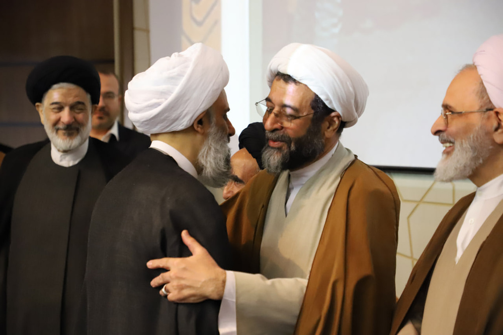 حوزه های خواهران پرچمدار تبیین تمدن اسلامی در برابر گفتمان غرب/ ۱۴ رسالت و مأموریت راهبردی حوزههای علمیه خواهران