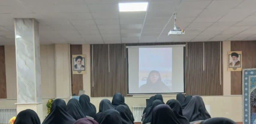 زن، انقلاب و بصیرت