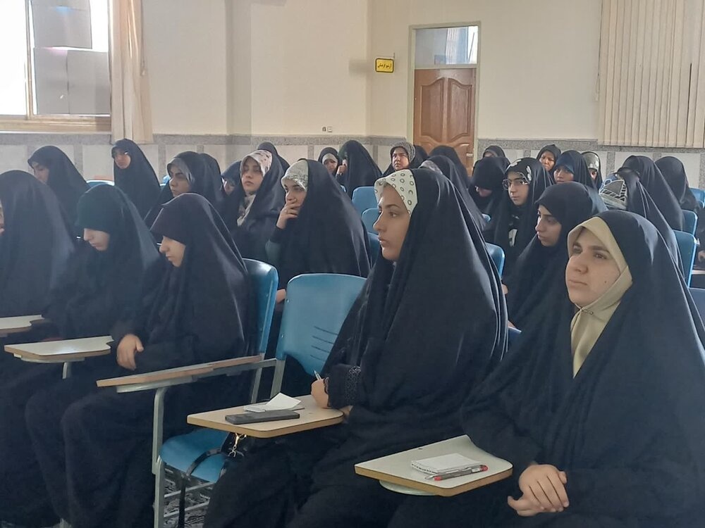 برگزاری نشست علمی پژوهشی با موضوع جایگاه شیر مادر در کرمان