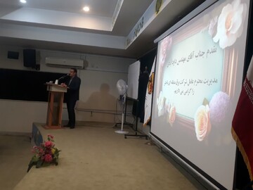 همایش هم اندیشی صنعت آب و برق با حوزه علمیه خواهران استان مرکزی