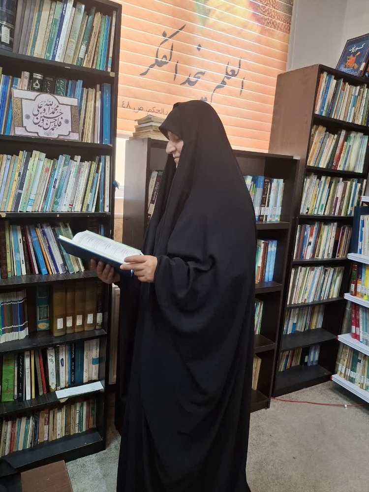 جوانان بیش از گفتار، از رفتار اطرافیان خود تأثیر می‌پذیرند