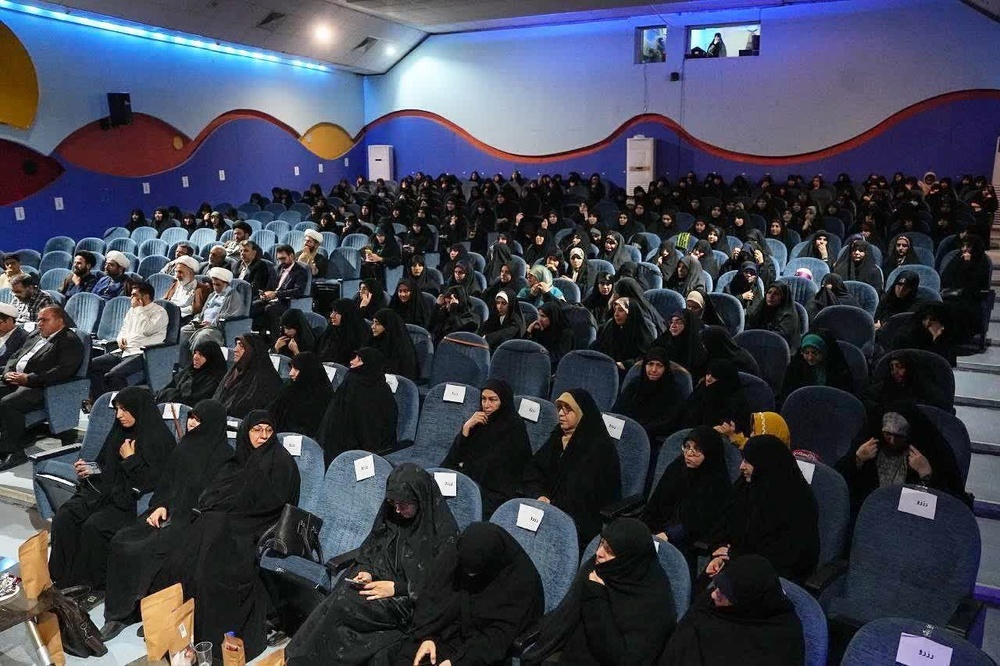 اولین همایش ملی زن و خانواده؛ کاوش‌های وحیانی و عقلانی به خانه پایانی رسید