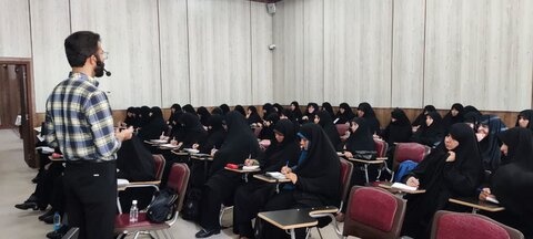 دومین روز کارگاه ارتقائی کادر مدارس علمیه خواهران استان کرمان در مشهد مقدس