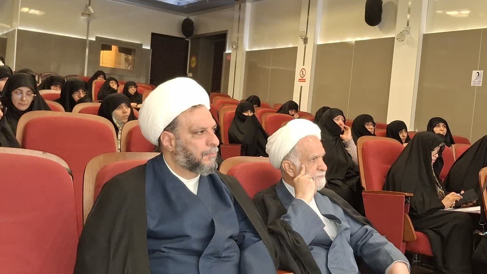 برگزاری اجلاسیه مدیران مدارس علمیه خواهران استان تهران با محور توانافزایی