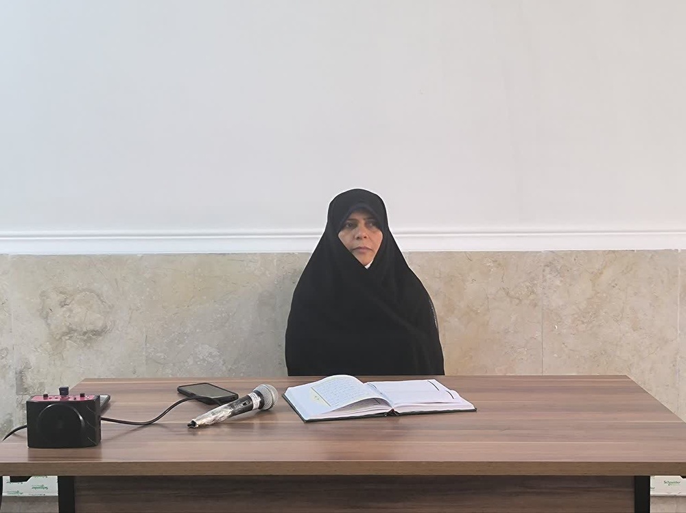 تأکید بر تفکیک قناعت دنیا و آخرت و مهار شهوت و تعصب برای رفع غفلت