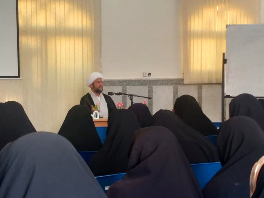 نشست های تخصصی مدرسه علمیه تخصصی فاطمیه کرمان