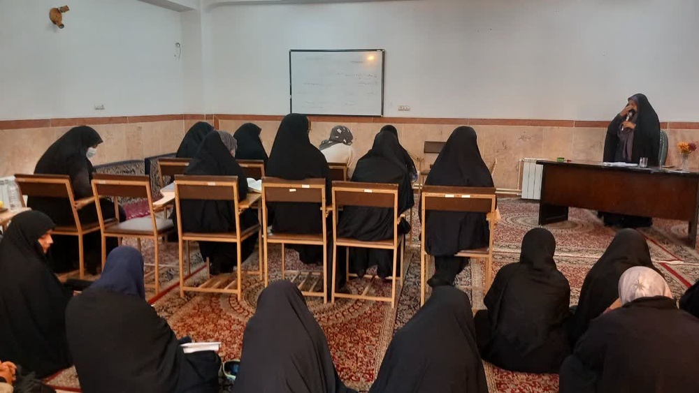 نشست های تخصصی مدرسه علمیه تخصصی فاطمیه کرمان