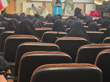 روایتی تصویری از همایش «طلیعه حضور»؛ آغاز مسیر طلبگی با شور ایمان و آموزش