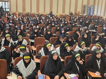 روایتی تصویری از همایش «طلیعه حضور»؛ آغاز مسیر طلبگی با شور ایمان و آموزش