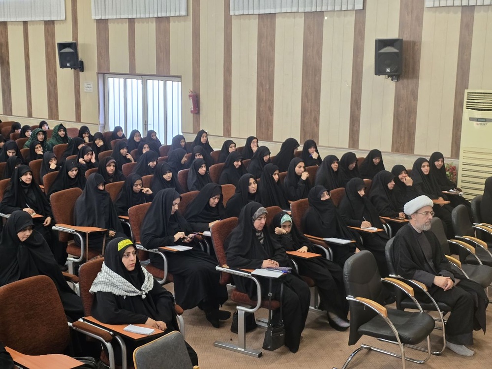 برگزاری همایش طلیعه حضور استان یزد با حضور طلایه‌داران طلبگی در قم