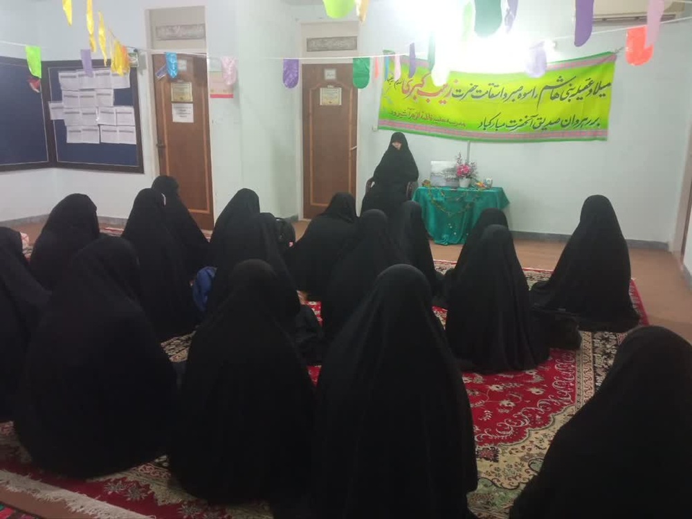 حضرت زینب (س) درتمام ابعاد ولایت‌مداری، معرفت امام، تسلیم بی‌چون و چرا بود