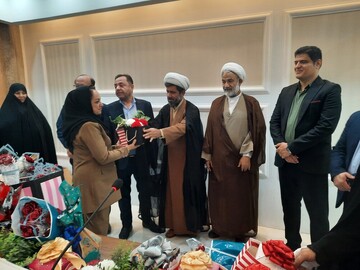 تصاویر / تجلیل از پرستاران بیمارستان شهید گنجی برازجان