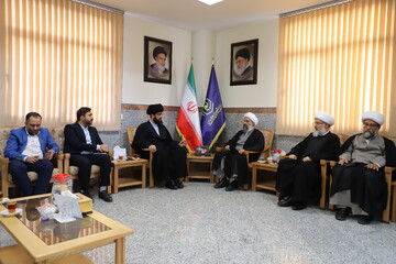 تصاویر/ دیدار هیأت رئیسه دانشگاه باقرالعلوم(ع) با مدیر حوزه‌های علمیه خواهران