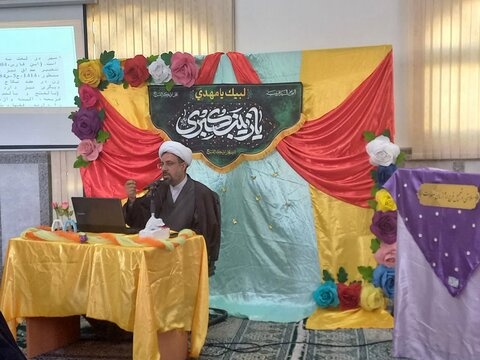 جشن ولادت حضرت زینب(س) در مدرسه فاطمیه کرمان
