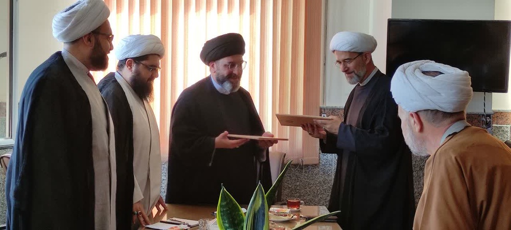 امضای تفاهم‌نامه همکاری معاونت فرهنگی حوزه‌های علمیه خواهران و بنیاد بین‌المللی امامت