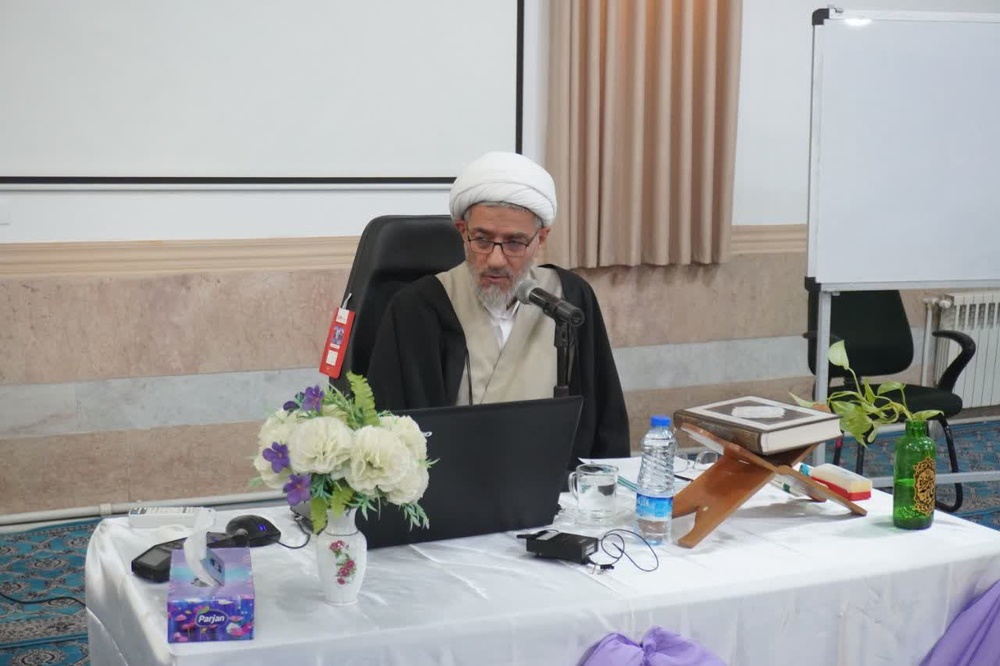 حفظ تعادل در عبادت و زندگی از نشانههای خردمندی است