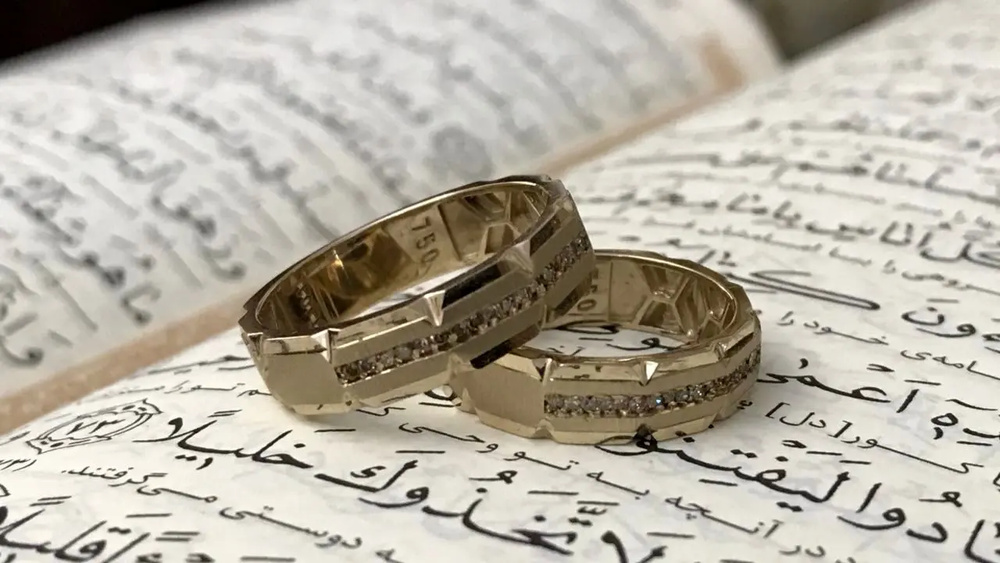 ازدواج آسان را جایگزین تجملات کنید