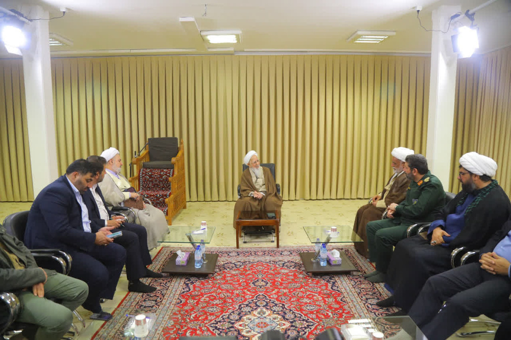 ملت از مسئولان طهارت و پاکی می‌خواهند