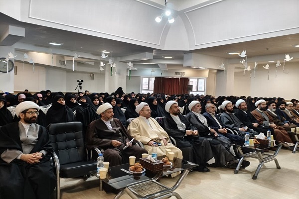 شکلگیری حوزه علمیه خواهران اثرگذاری بانوان متدین را در اجتماع نظاممند کرد