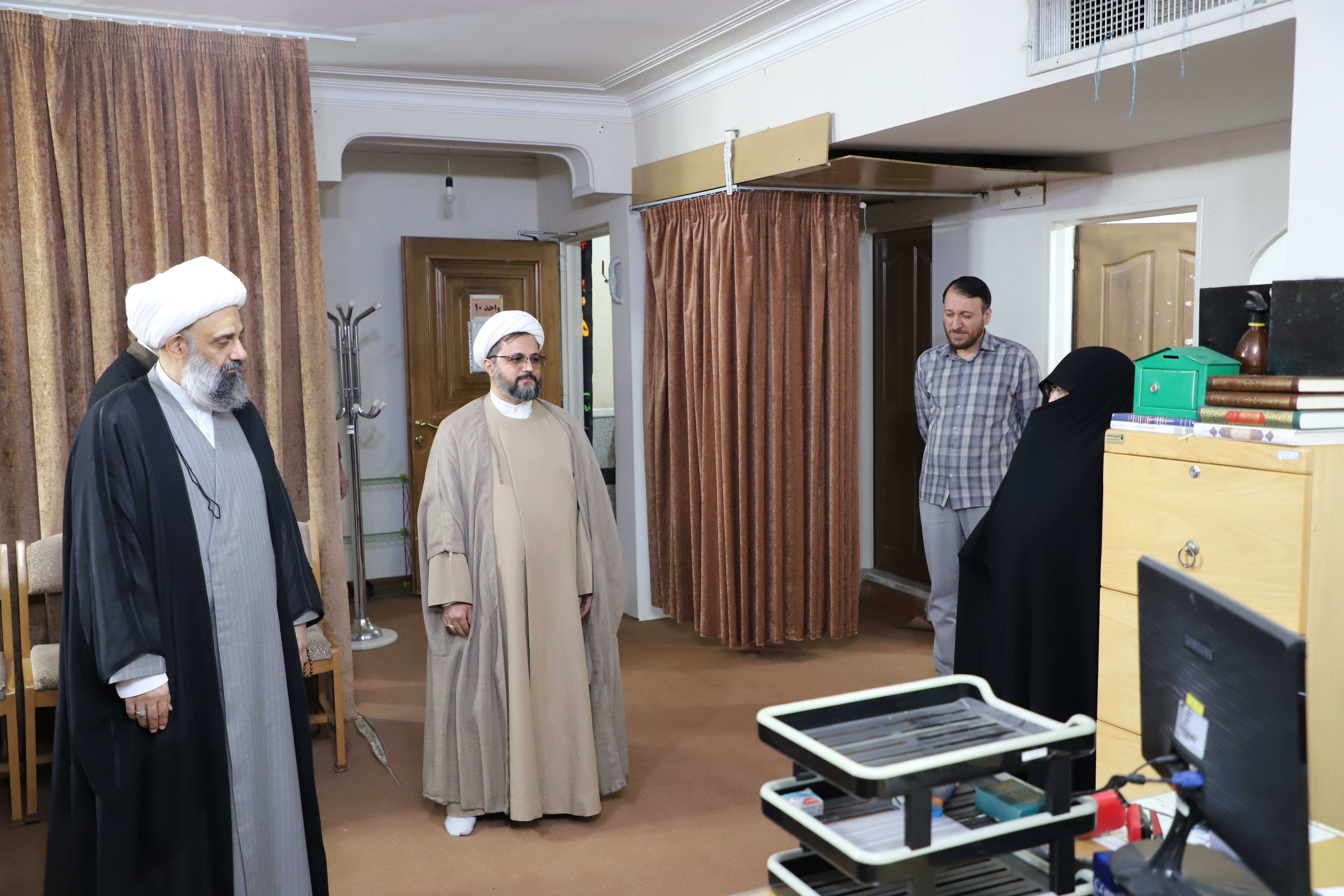 بازدید مدیر حوزههای علمیه خواهران از مرکز آموزشهای غیرحضوری+ عکس
