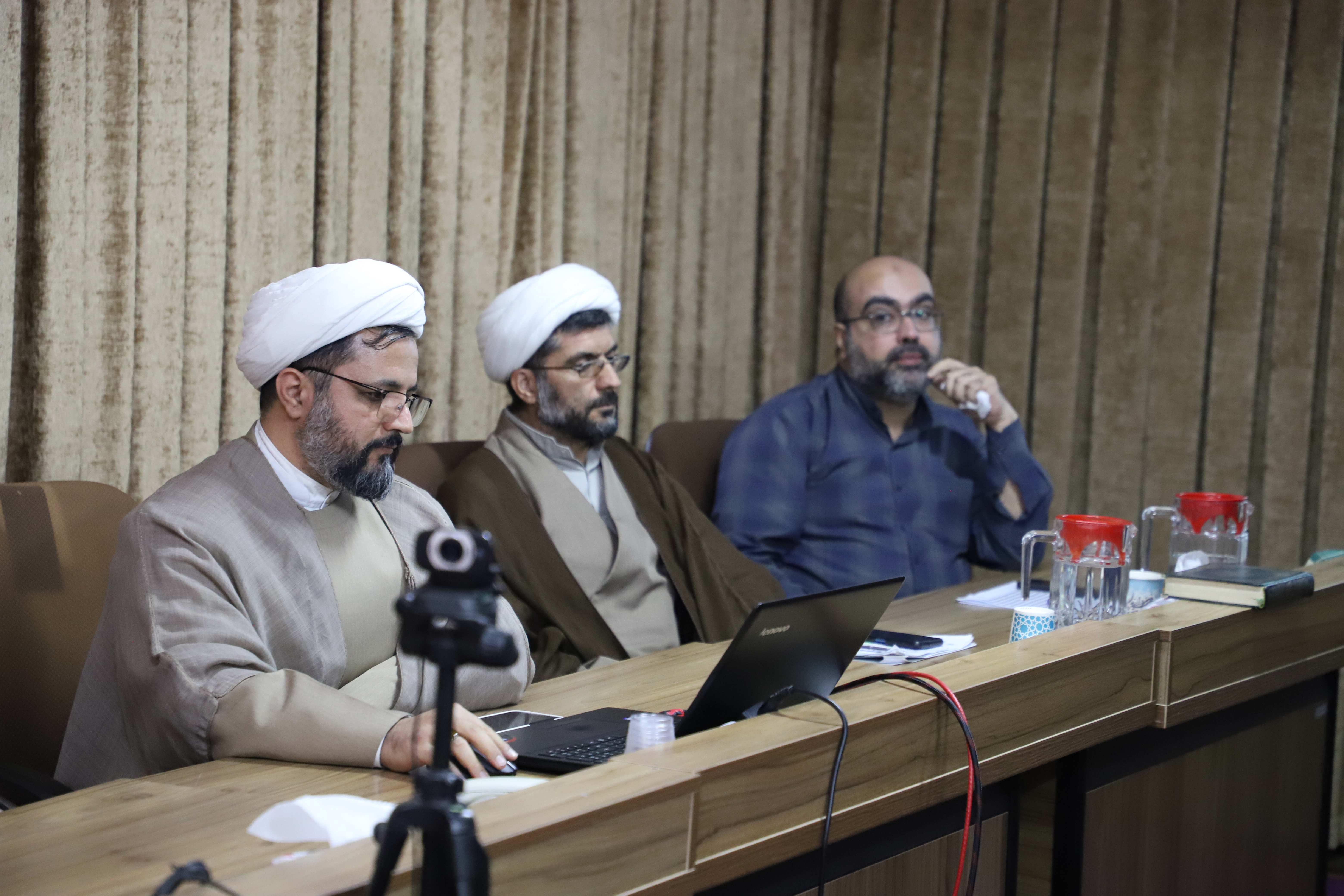 بازدید مدیر حوزههای علمیه خواهران از مرکز آموزشهای غیرحضوری+ عکس