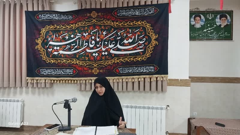بودن بر مدارِ الهی، عاملی برای بازدارندگی از خطاها و انحرافات