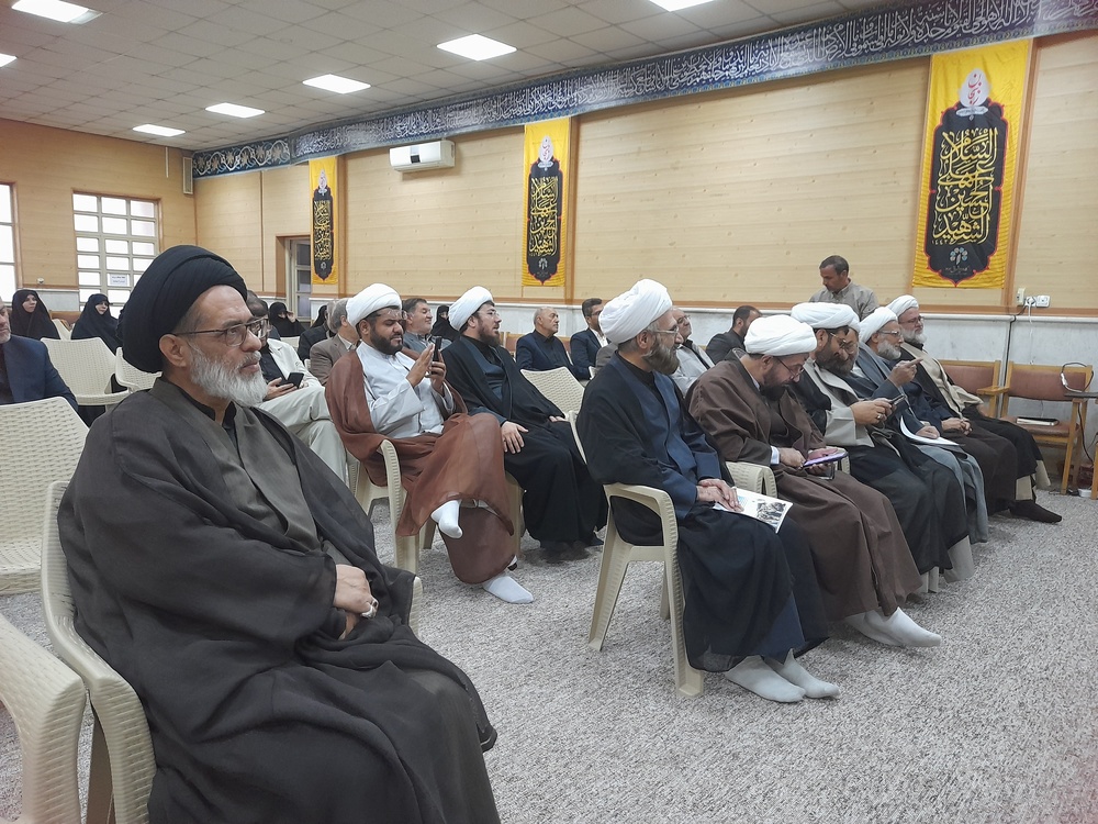 تقویت و حمایت از حوزه، یک وظیفه شرعی و اجتماعی است