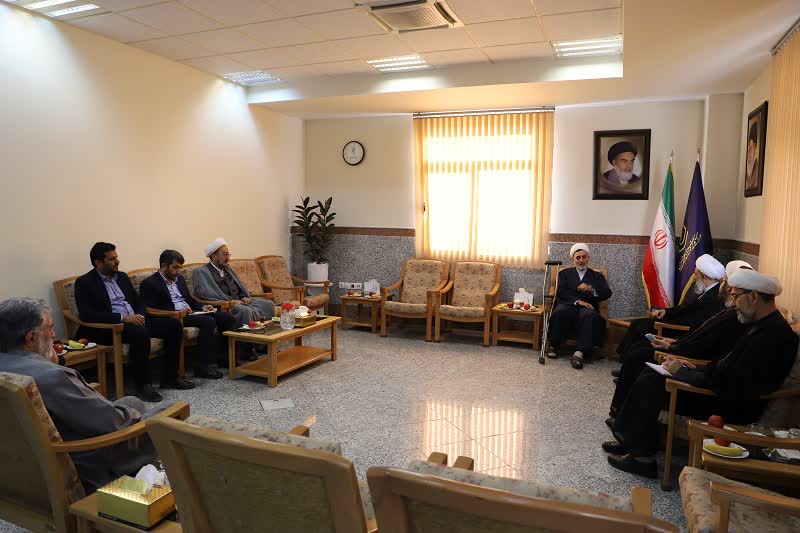 دیدار معاون فرهنگی سازمان عقیدتی سیاسی فراجا با مدیر حوزه های علمیه خواهران