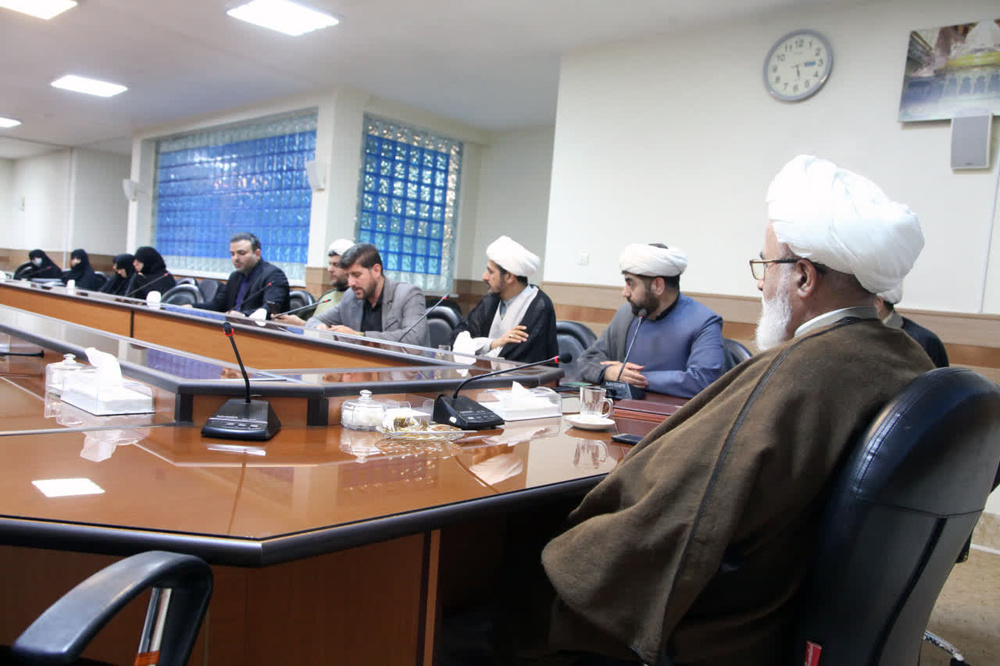 امور حوزه و طلاب از ضروری‌ترین کارهاست و باید پیگیری شود