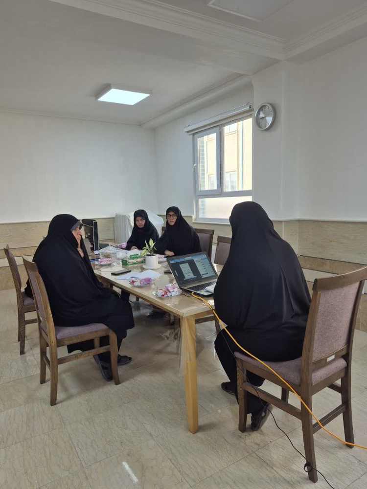 برگزاری دومین میز خدمت آموزشی با محوریت بازپذیری طلاب در زنجان