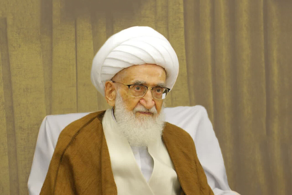 انس با قرآن در جوانی فرصت بسیار ارزشمندی است