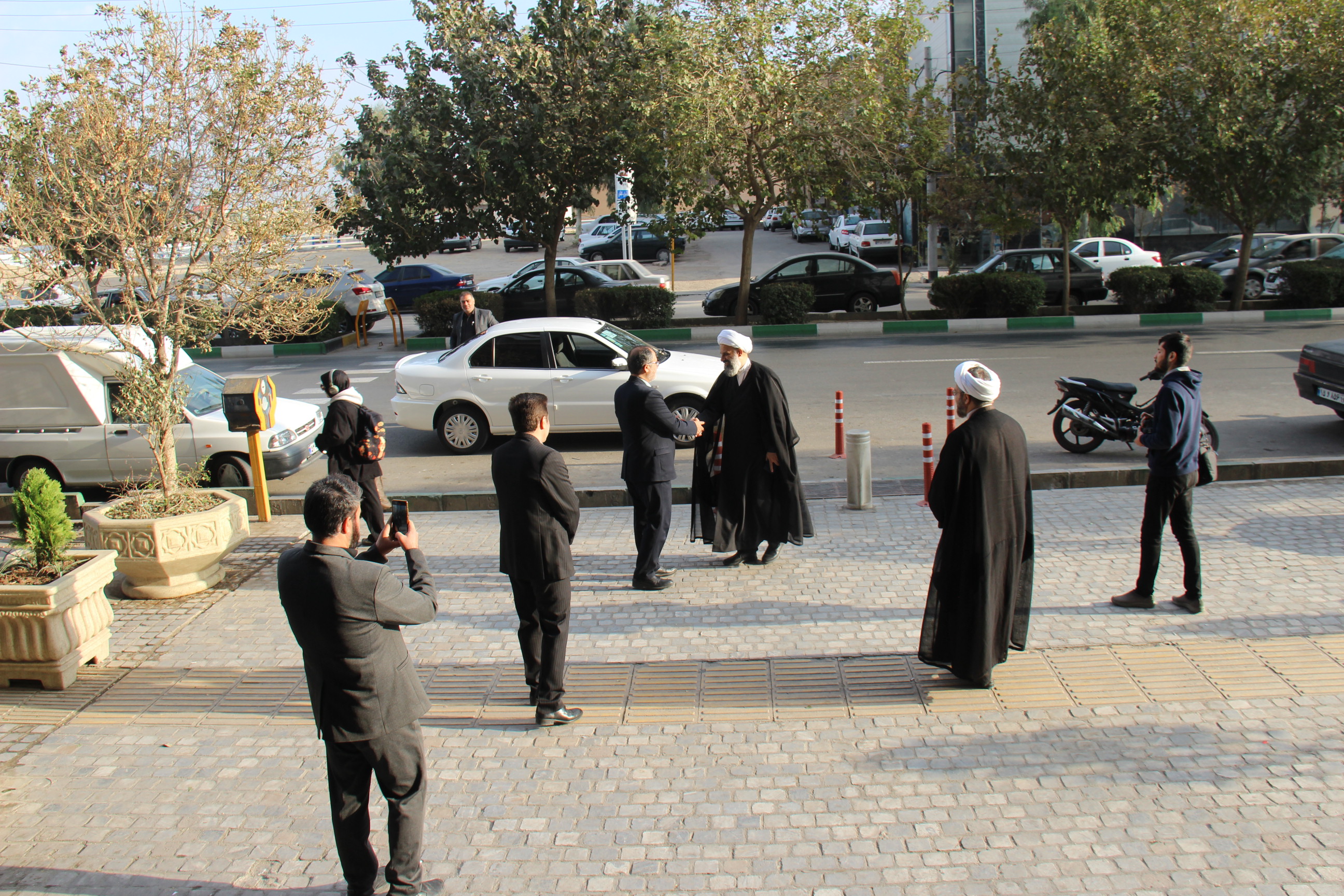 بازدید مدیر حوزه‌های علمیه خواهران از مرکز نشر هاجر و رونمایی از ۱۷ اثر جدید