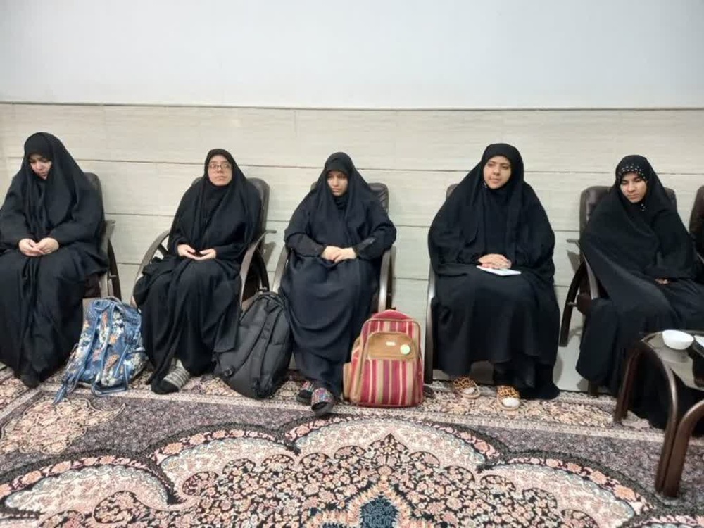 برگزاری نشست آرایشهای نوظهور و احکام شرعی در رفسنجان