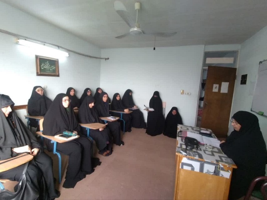 نقش والدین در تربیت فرزندان یک نقش حیاتی است