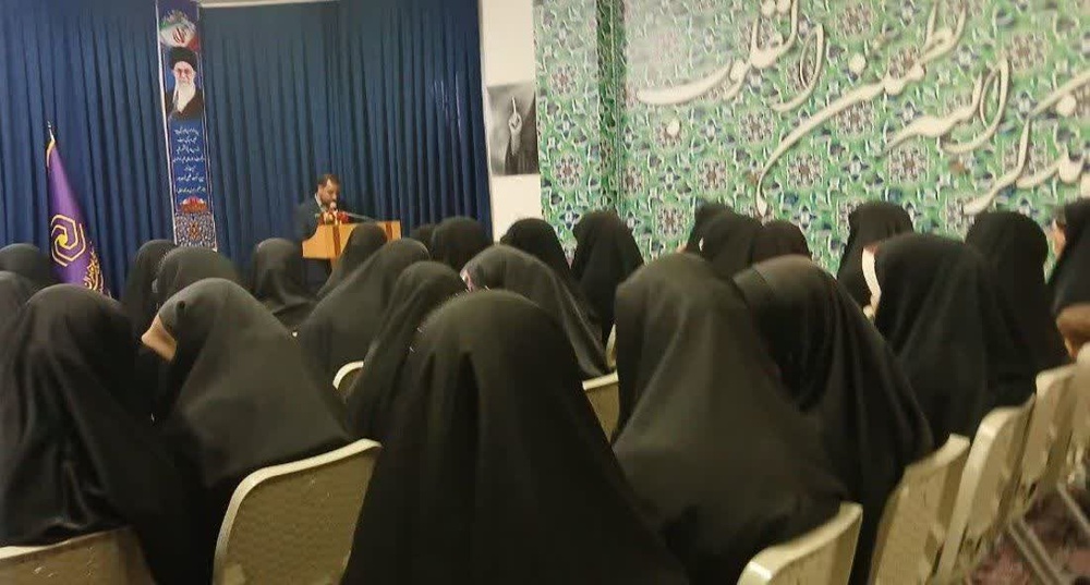 برگزاری نشست تخصصی «دشمنشناسی» در مدرسه علمیه قروه