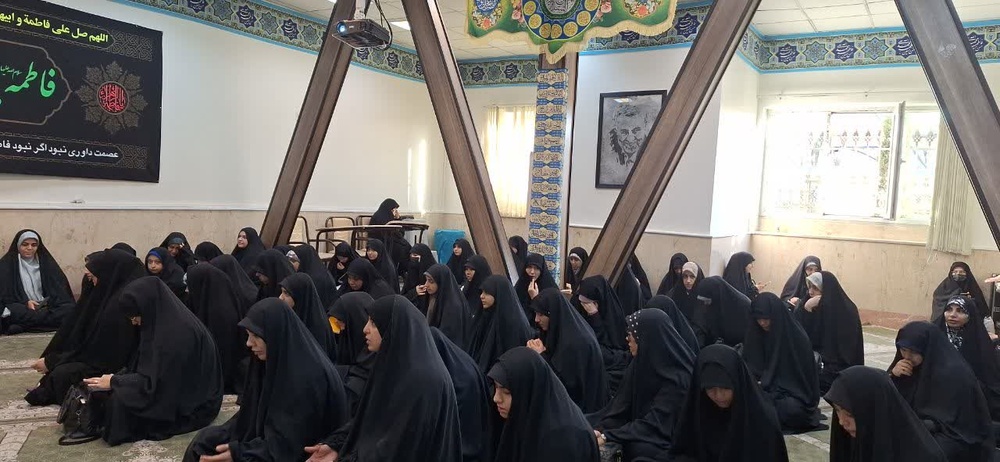 طلبه باید سخنان رهبرش را به‌روز بخواند!