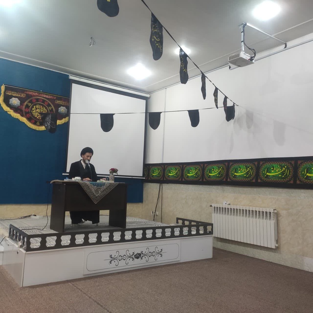 اخلاص و معرفت، سرمایه اصلی یک طلبه در توسل است