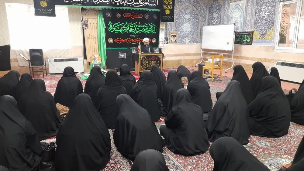 غفلت تنها با ذکر و یاد خداوند زدوده می‌شود