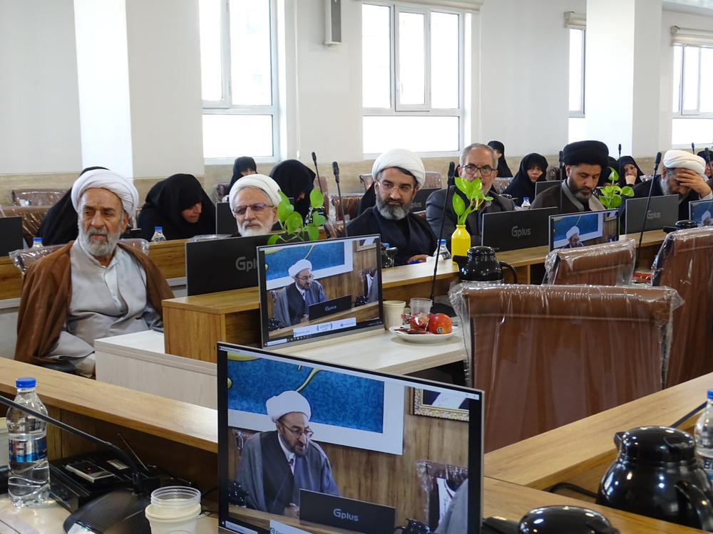 همایش هیأت امنای مدارس علمیه خواهران استان اصفهان با حضور معاون امور حوزه‌های کشور