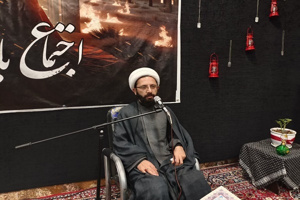 هدف دشمنان از ترویج بیحجابی گمراهکردن مادر در خانواده است