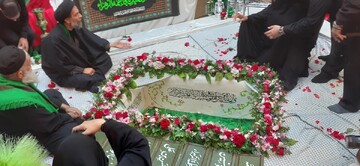 تصاویر/ مراسم تشییع و تدفین پیکر مطهر شهید گمنام در مدرسه علمیه خواهران حضرت آمنه(س) قم