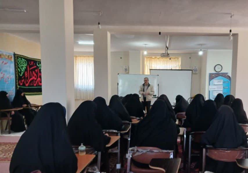 داشتن خانه‌ای گرم با حذف ابزار نصیحت و مقایسه