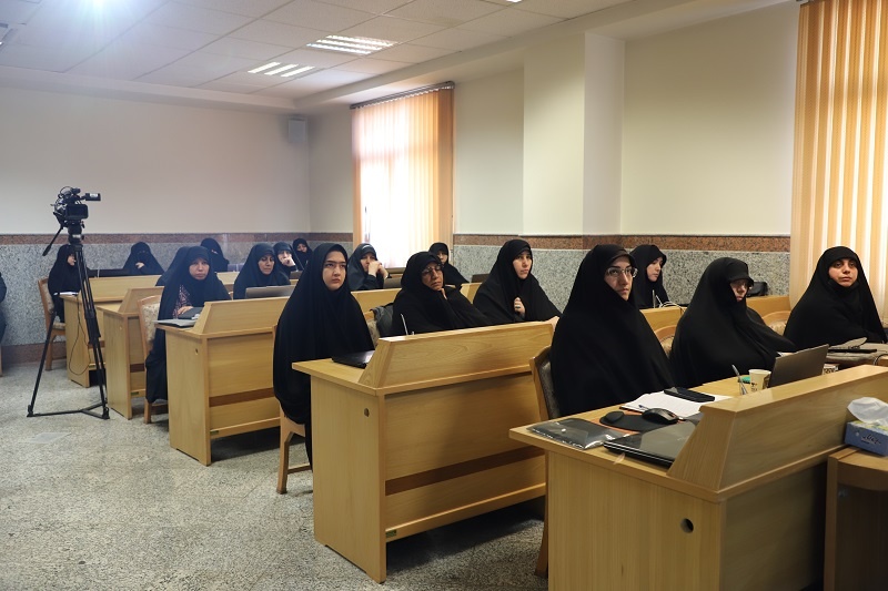 برگزاری کارگاه «کاربرد هوش مصنوعی در تدوین و بازآفرینی متون درسی»+ تصاویر