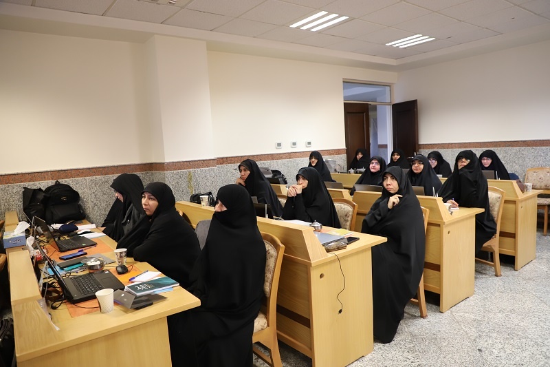 برگزاری کارگاه «کاربرد هوش مصنوعی در تدوین و بازآفرینی متون درسی»+ تصاویر