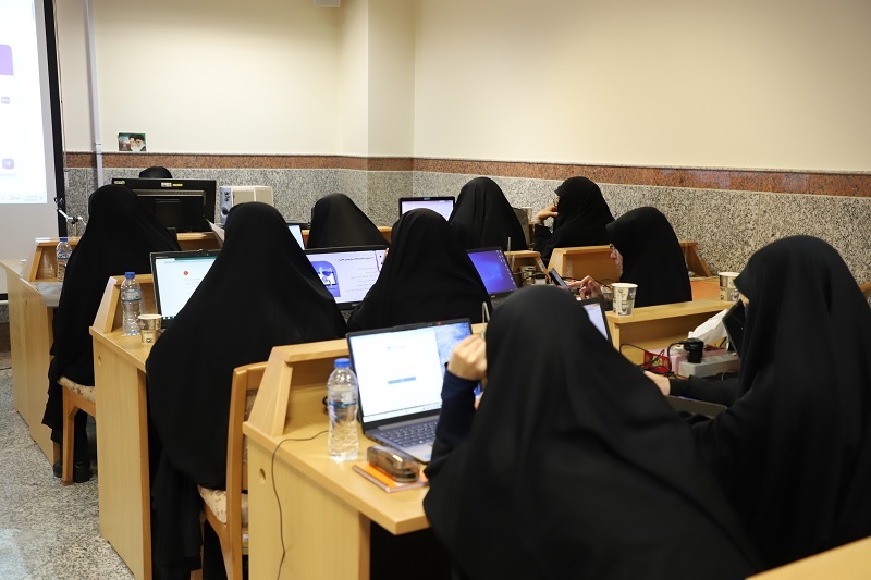 برگزاری کارگاه «کاربرد هوش مصنوعی در تدوین و بازآفرینی متون درسی»+ تصاویر