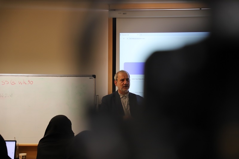 برگزاری کارگاه «کاربرد هوش مصنوعی در تدوین و بازآفرینی متون درسی»+ تصاویر