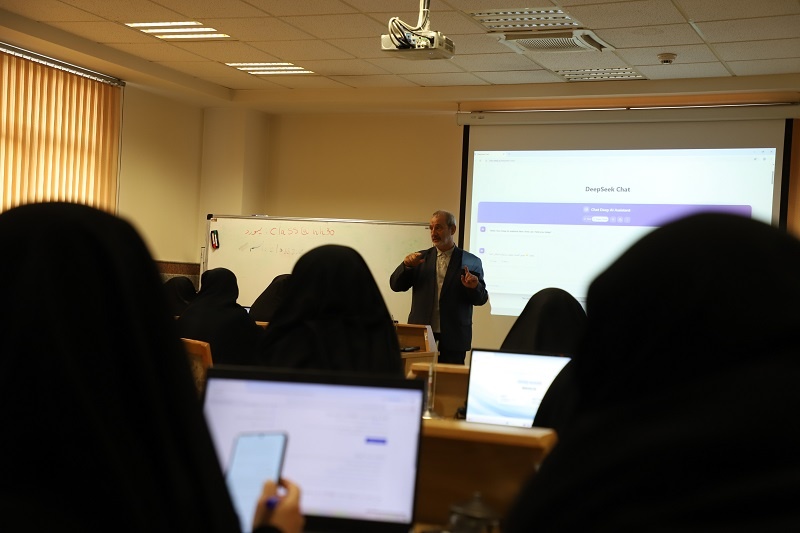 برگزاری کارگاه «کاربرد هوش مصنوعی در تدوین و بازآفرینی متون درسی»+ تصاویر