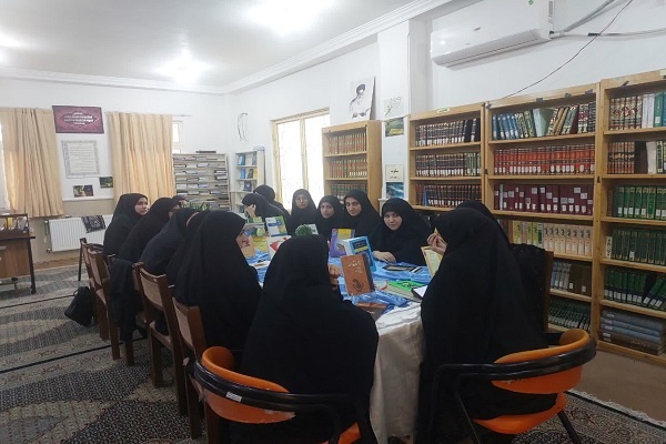 تبیین نقش مطالعه و کتابخوانی در شخصیت افراد 